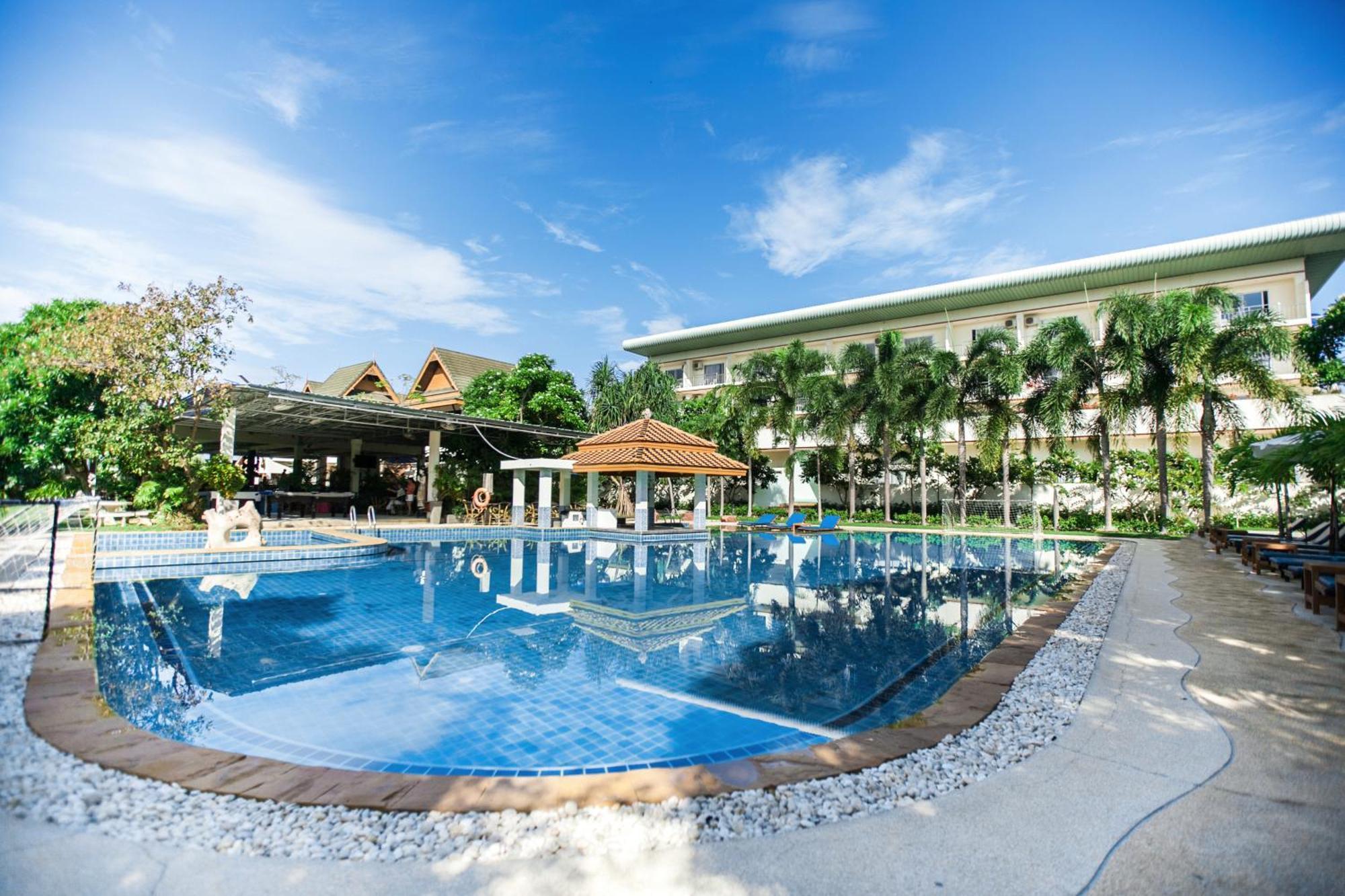 Blue Beach Grand Resort And Spa Rawai Exterior foto