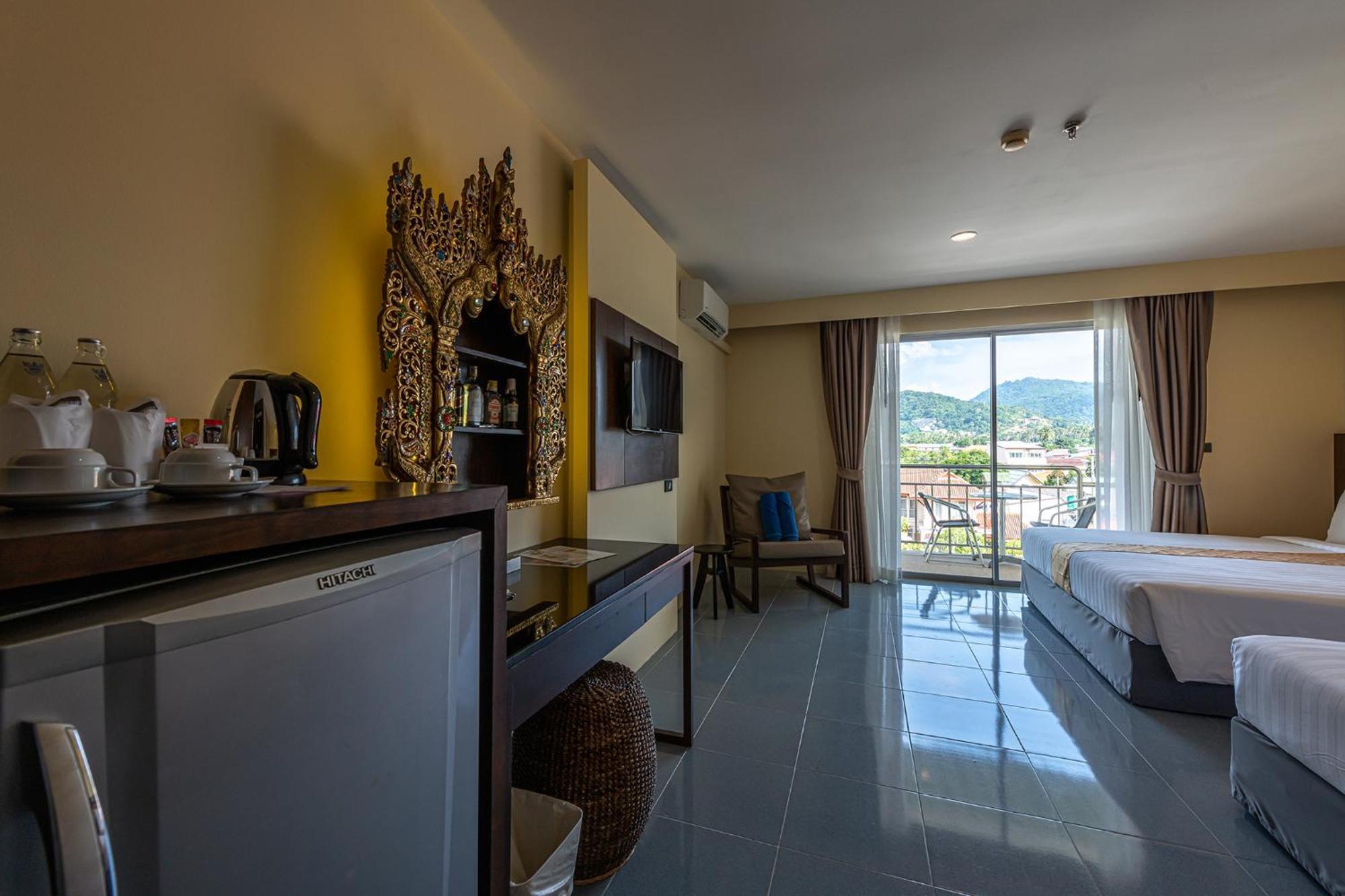 Blue Beach Grand Resort And Spa Rawai Exterior foto