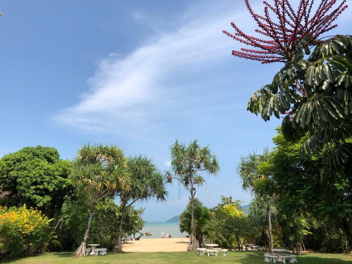Blue Beach Grand Resort And Spa Rawai Exterior foto