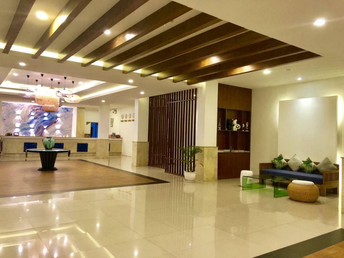 Blue Beach Grand Resort And Spa Rawai Exterior foto