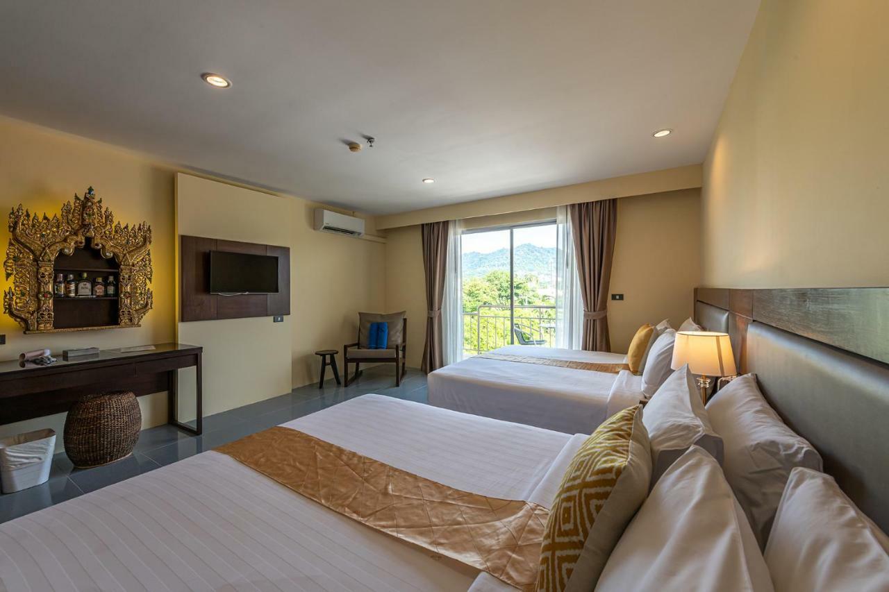 Blue Beach Grand Resort And Spa Rawai Exterior foto