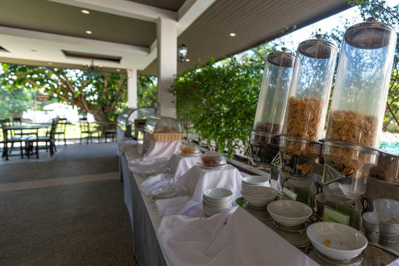 Blue Beach Grand Resort And Spa Rawai Exterior foto